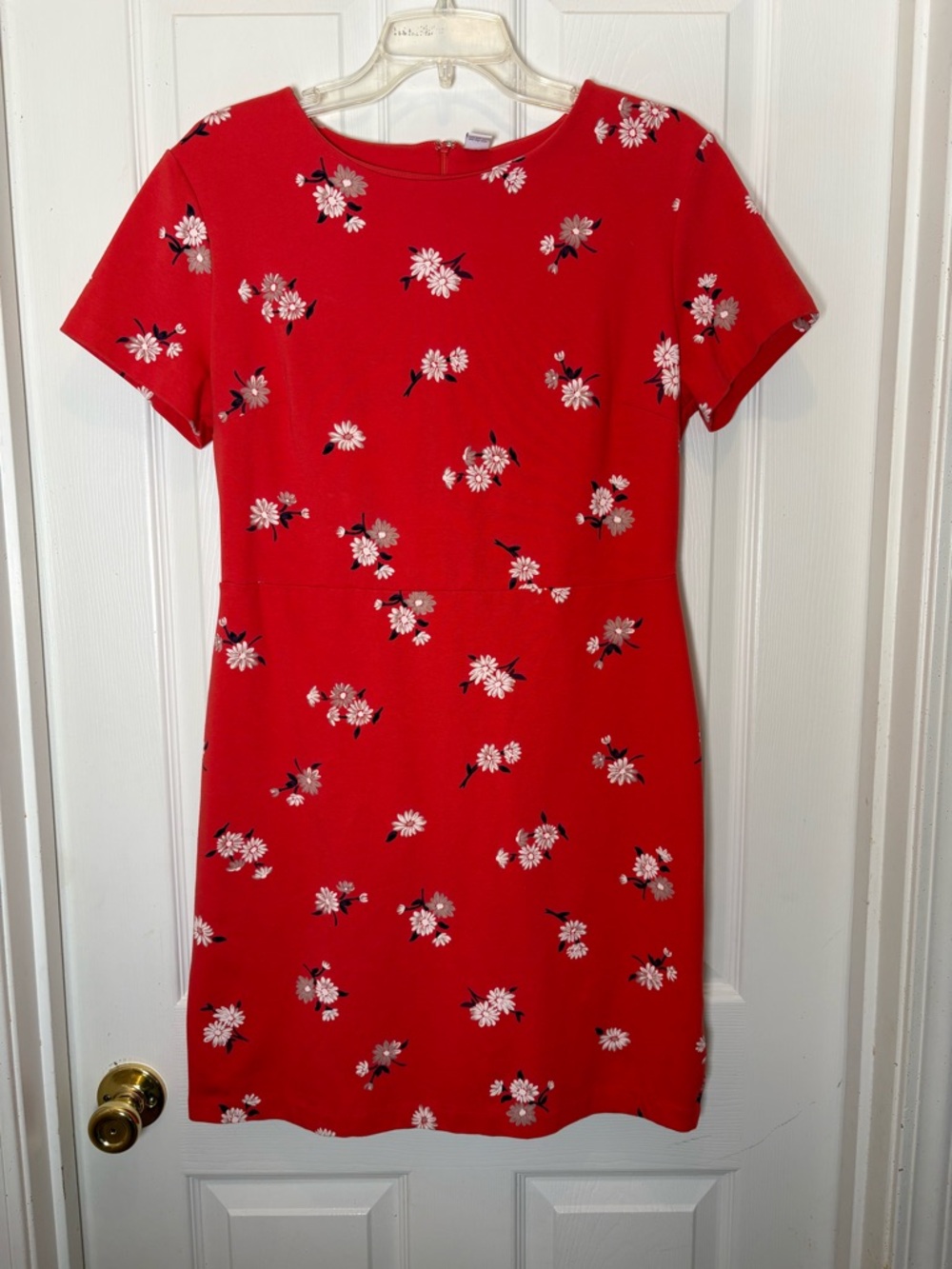 Old Navy Red Floral Short-Sleeve Shift Dress. Size Large